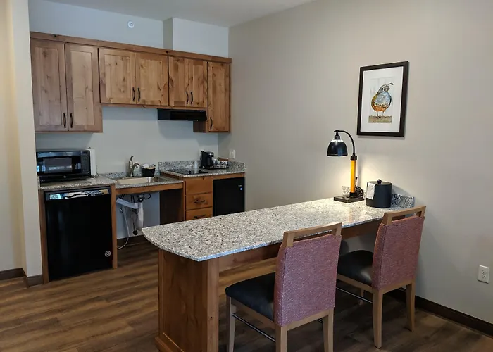 Grandstay Hotel & Suites